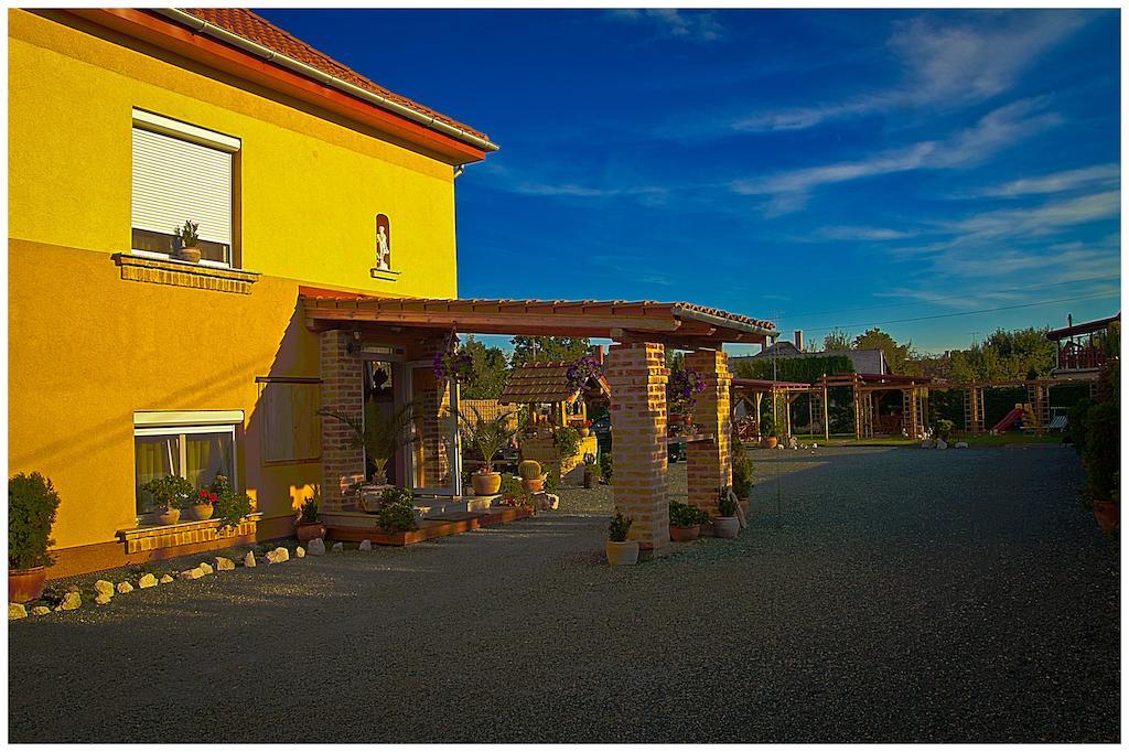 La Villa Pergola Szentgotthárd Exterior foto